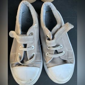 White and Gray casual shoes ( size 11 toddlers )